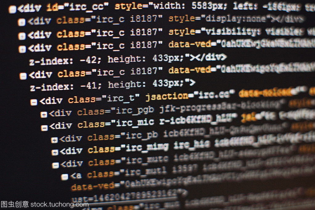 代碼鑄就的數(shù)字世界 軟件開發(fā)與運(yùn)行維護(hù)的雙重使命